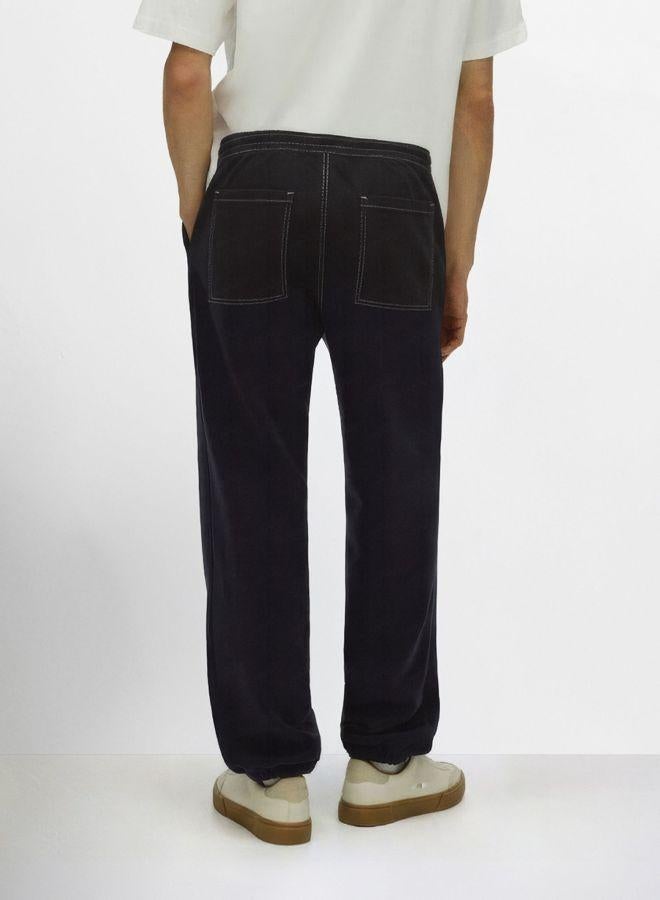 The Indian Garage Co Men Relaxed Fit Solid Patch Pocket Mid-Rise Jeans - Image 2